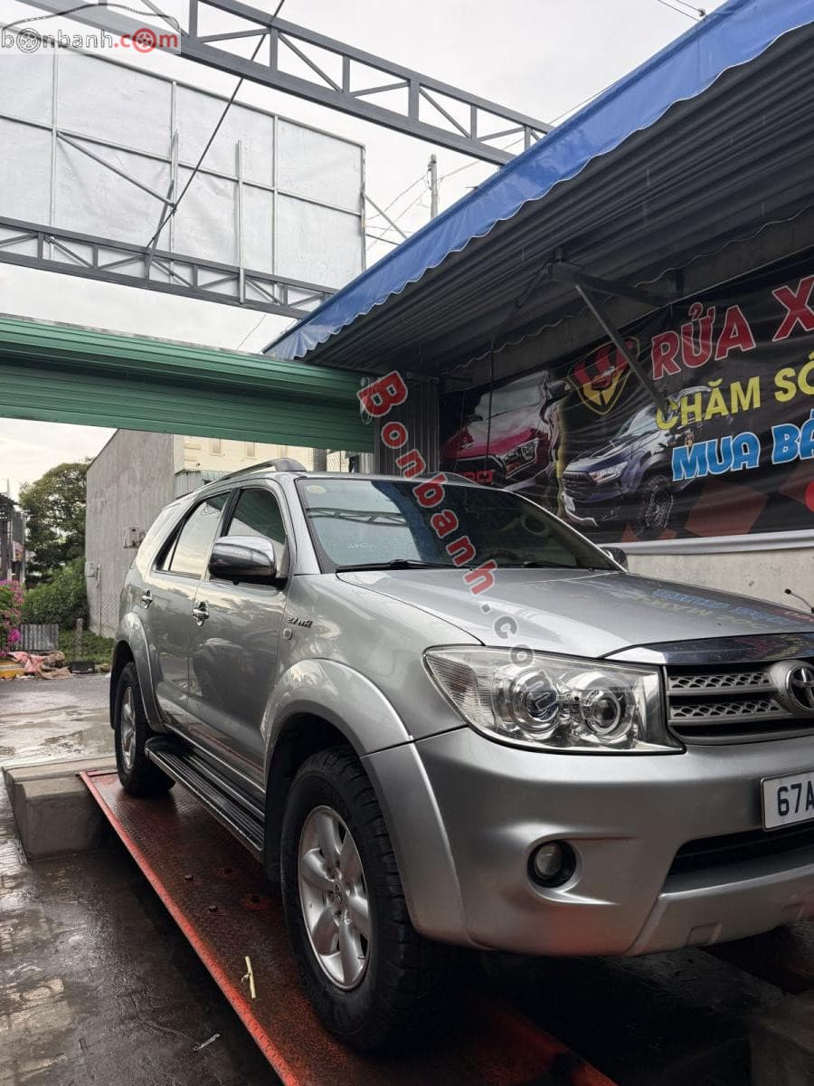 2009 Toyota Fortuner 2.7V 4x4 AT
