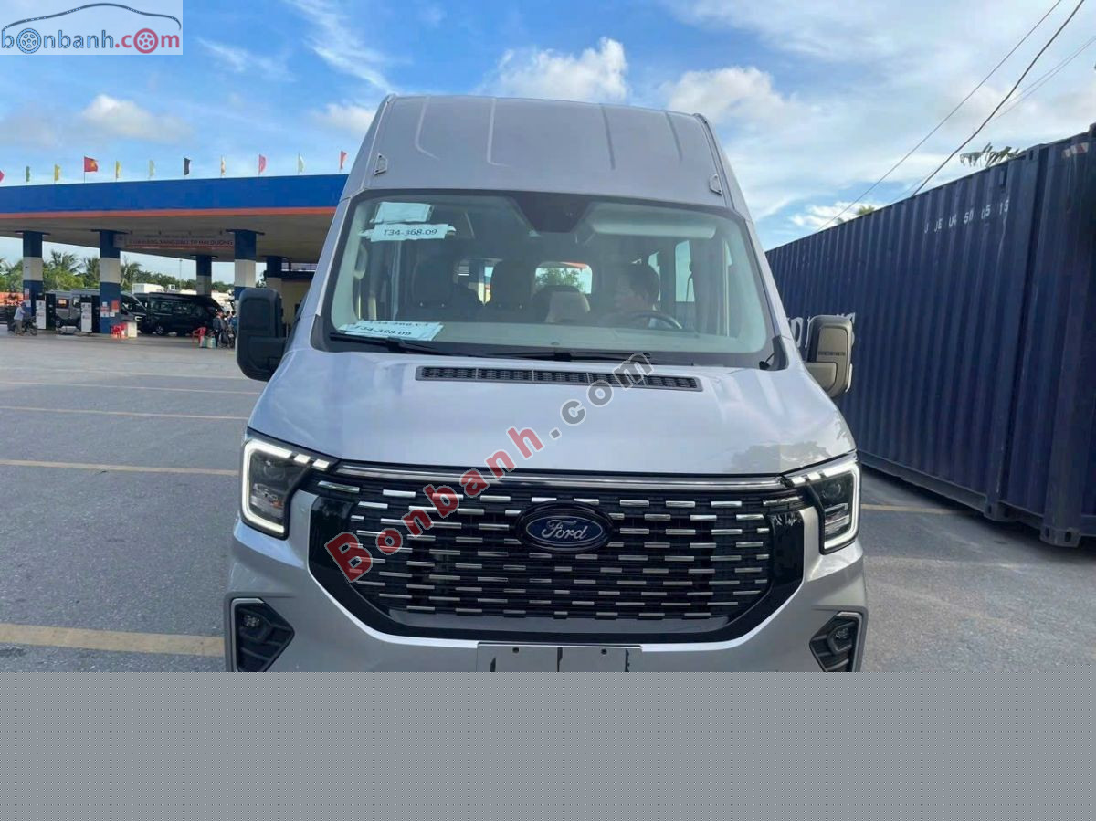 2026 Ford Transit Premium+