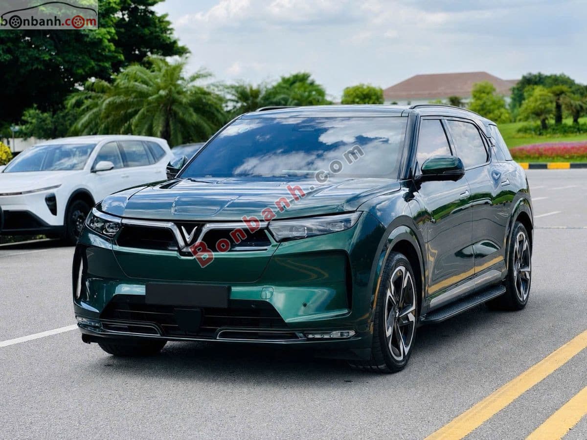 2024 VinFast VF9 Plus 7S