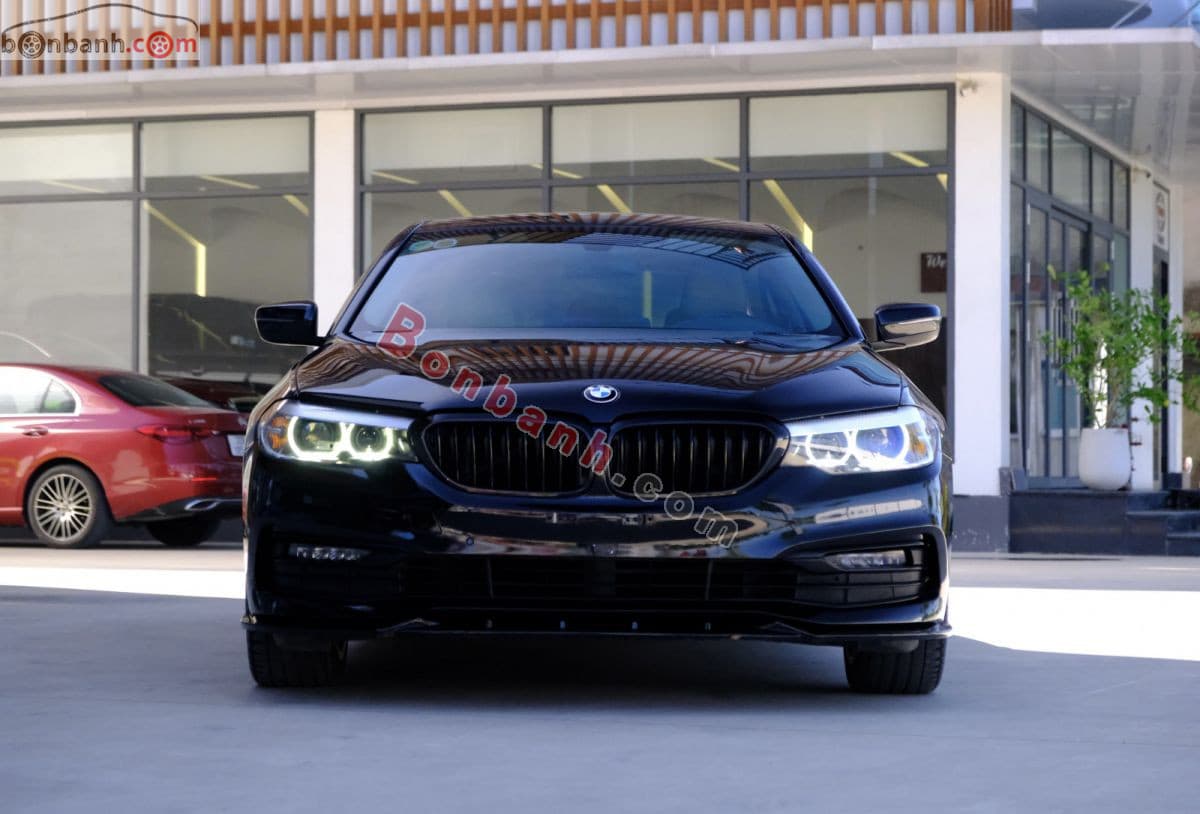 2018 BMW 5 Series 520i