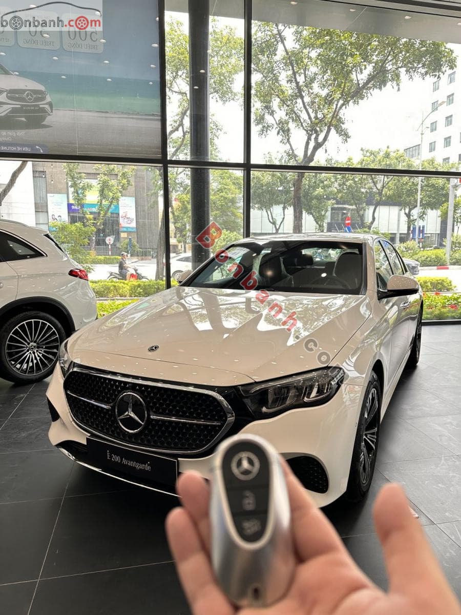 2025 Mercedes-Benz E class E200 Avantgarde