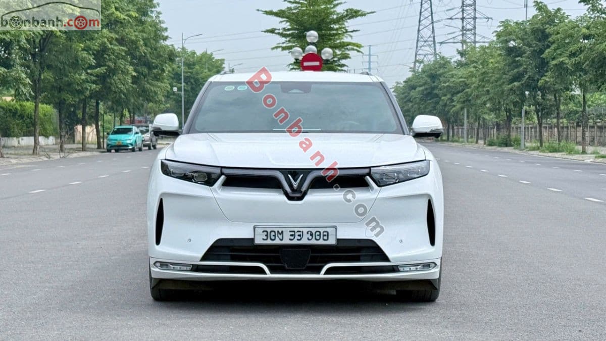 2025 VinFast VF9 Plus 7S