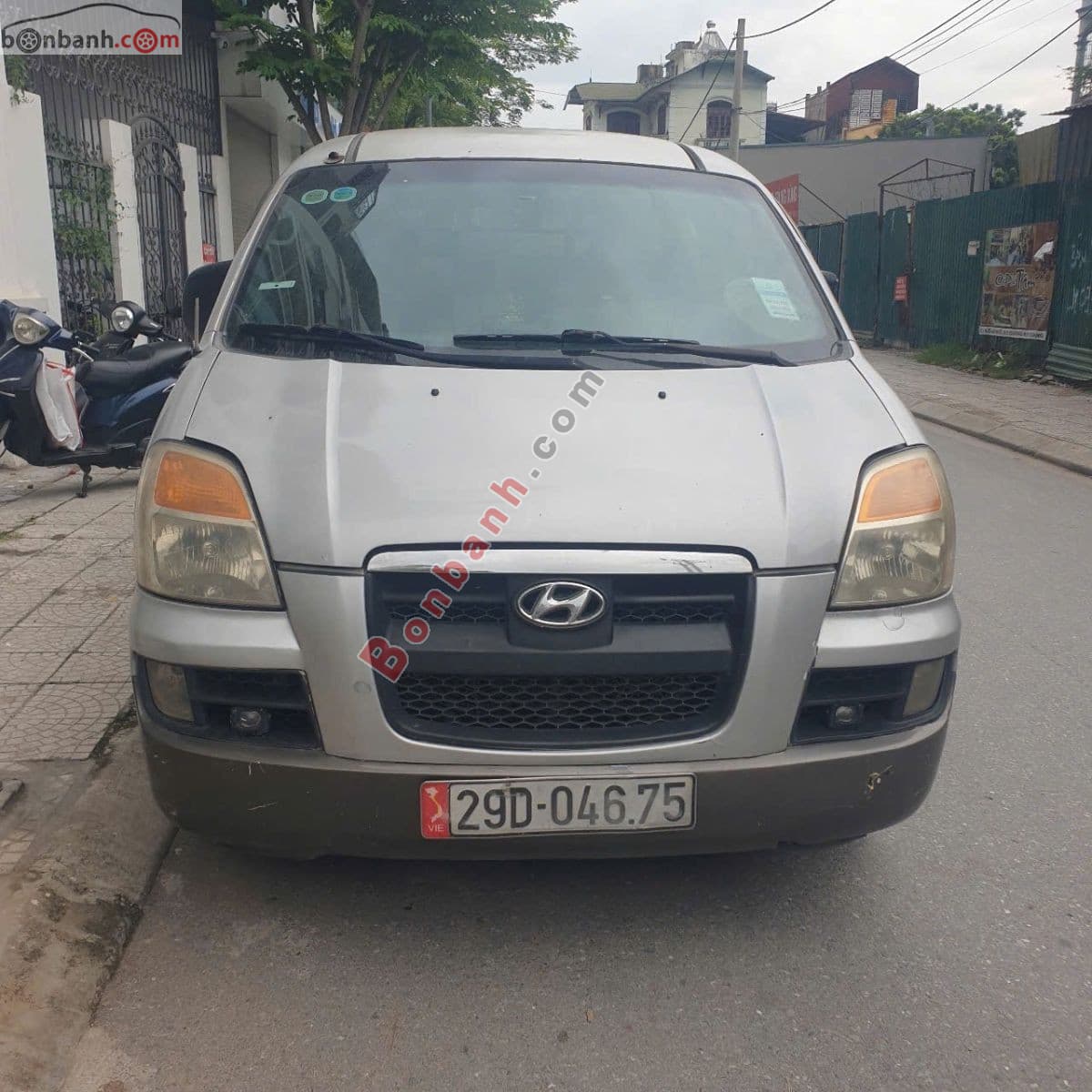 2005 Hyundai Starex Van 2.5 MT