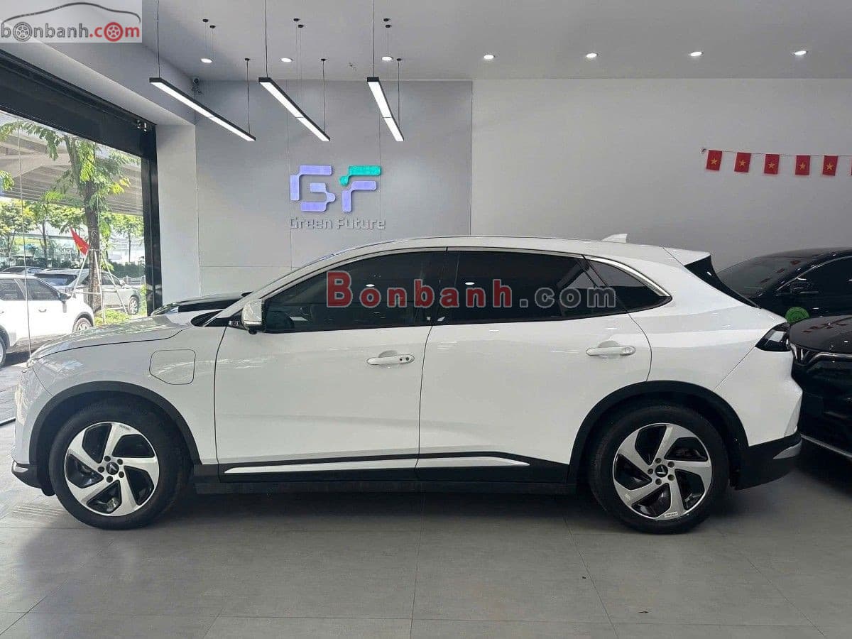 2022 VinFast VF8 Eco AWD