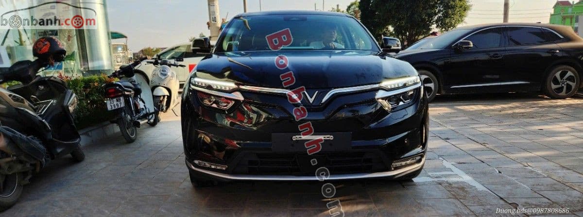 2023 VinFast VF8 Eco AWD