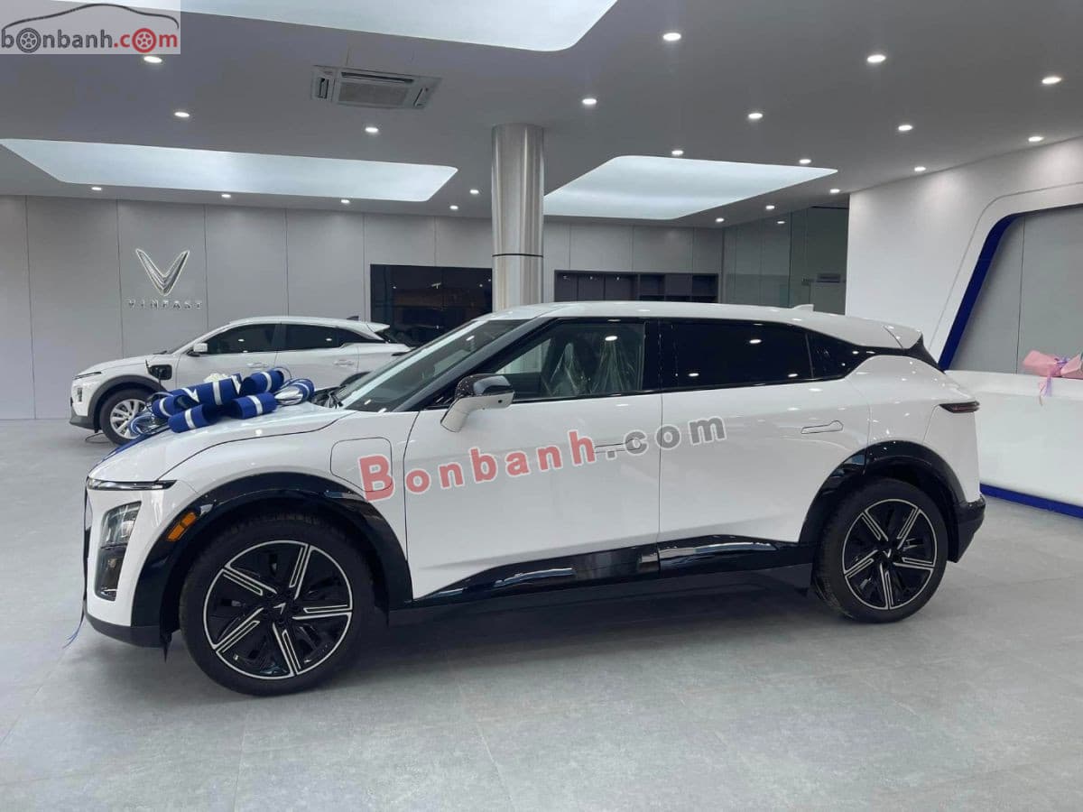 2026 VinFast VF7 Plus