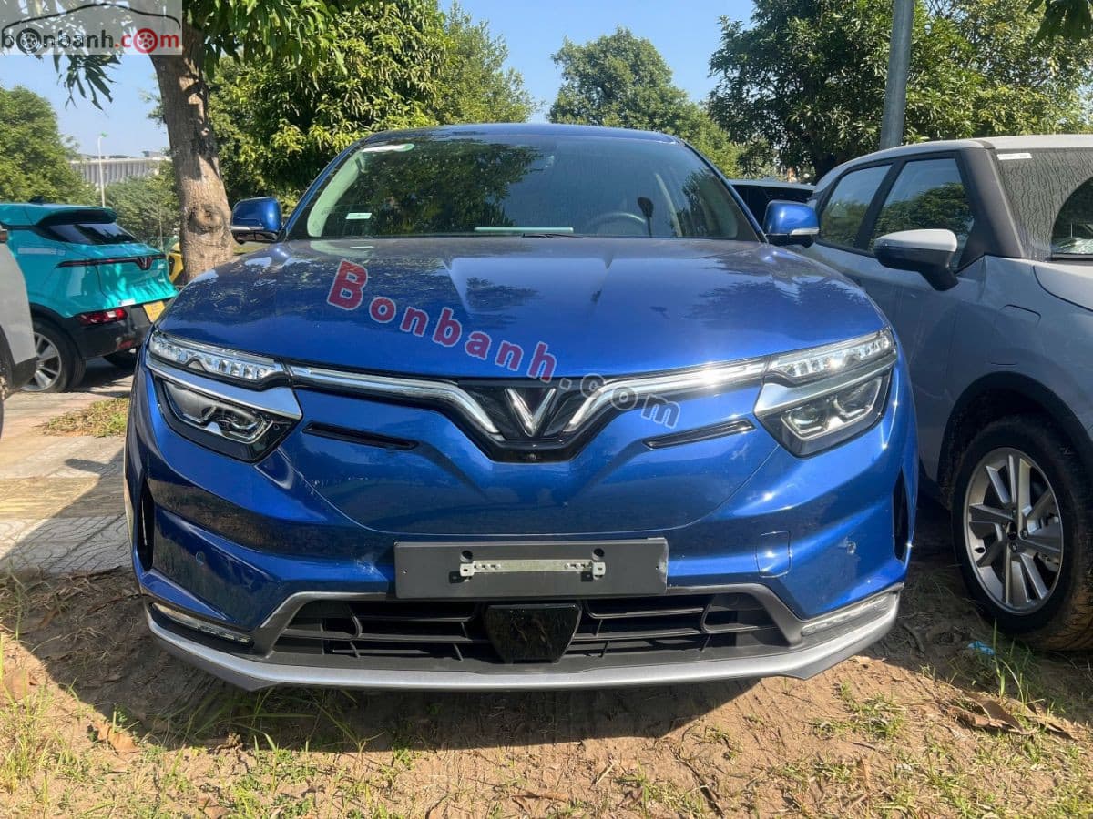 2023 VinFast VF8 Eco AWD - Image 1