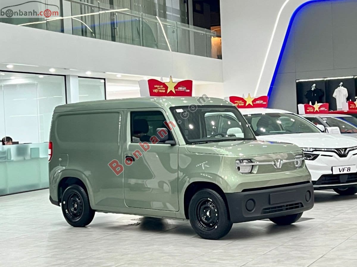 2026 VinFast EC Van AT