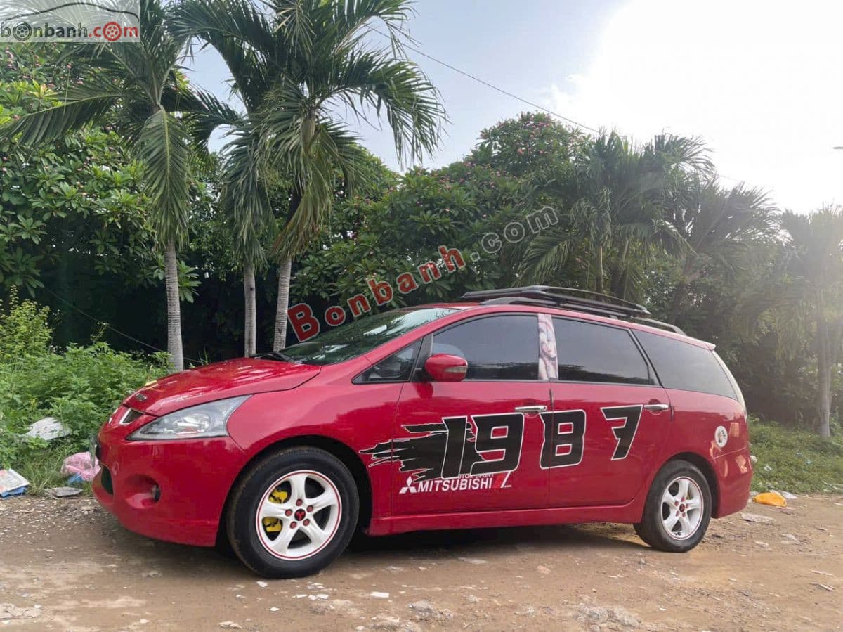 2005 Mitsubishi Grandis 2.4 AT