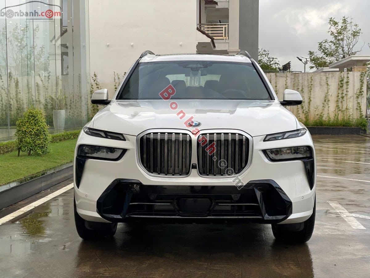 2025 BMW X7 xDrive40i M Sport