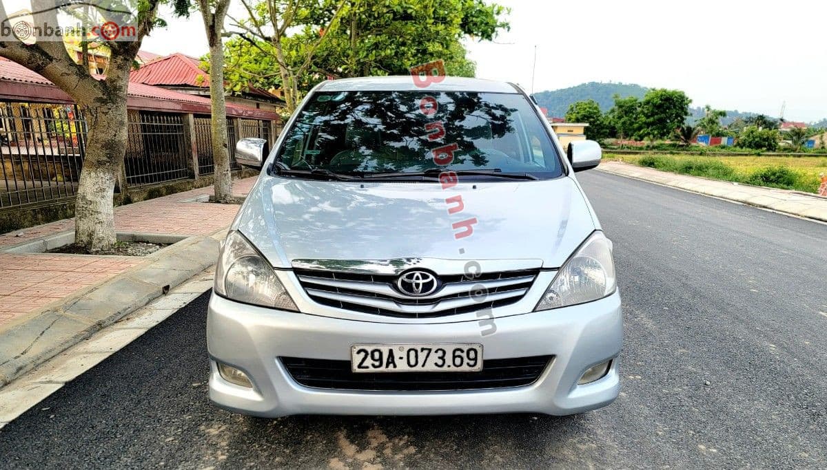 2011 Toyota Innova G