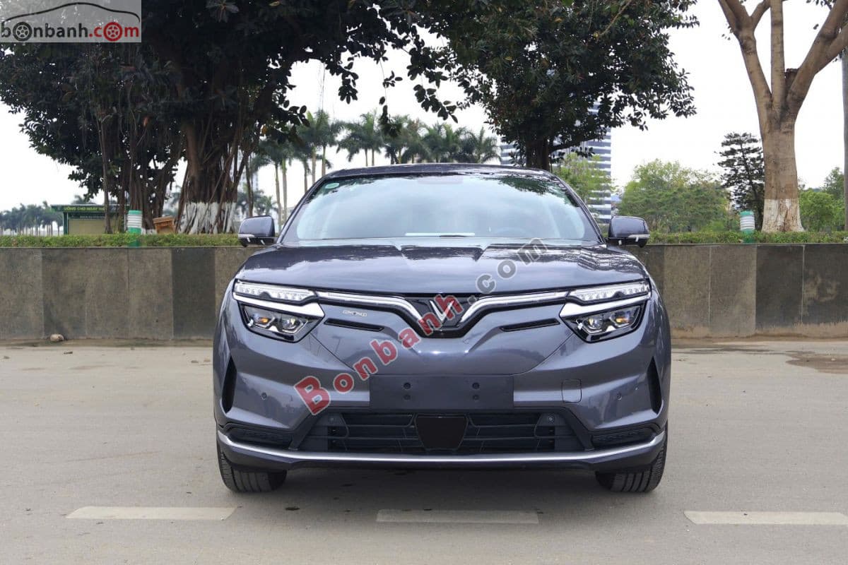 2023 VinFast VF8 Eco AWD