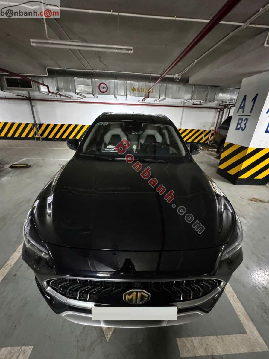 2024 MG HS 1.5T LUX
