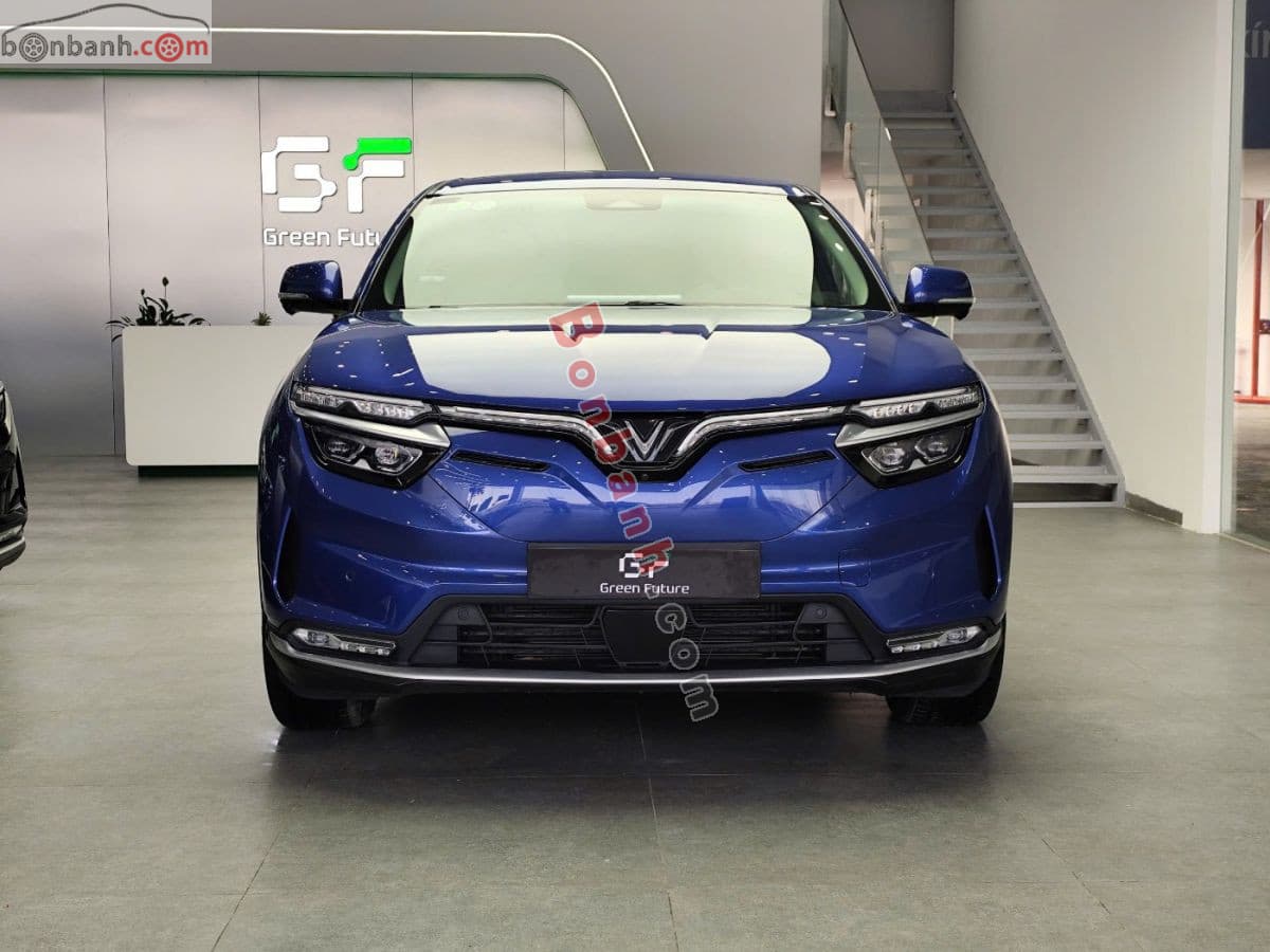2023 VinFast VF8 Eco AWD