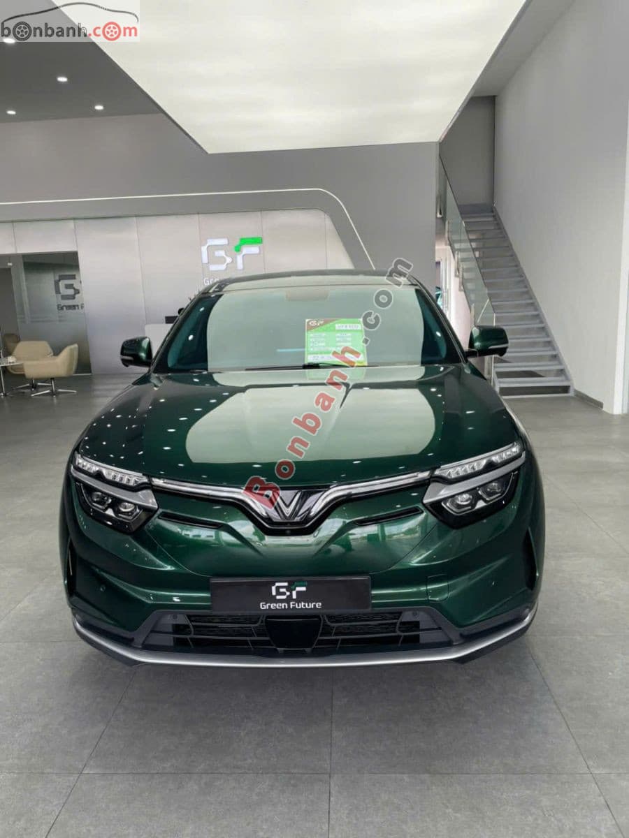 2024 VinFast VF8 Eco AWD