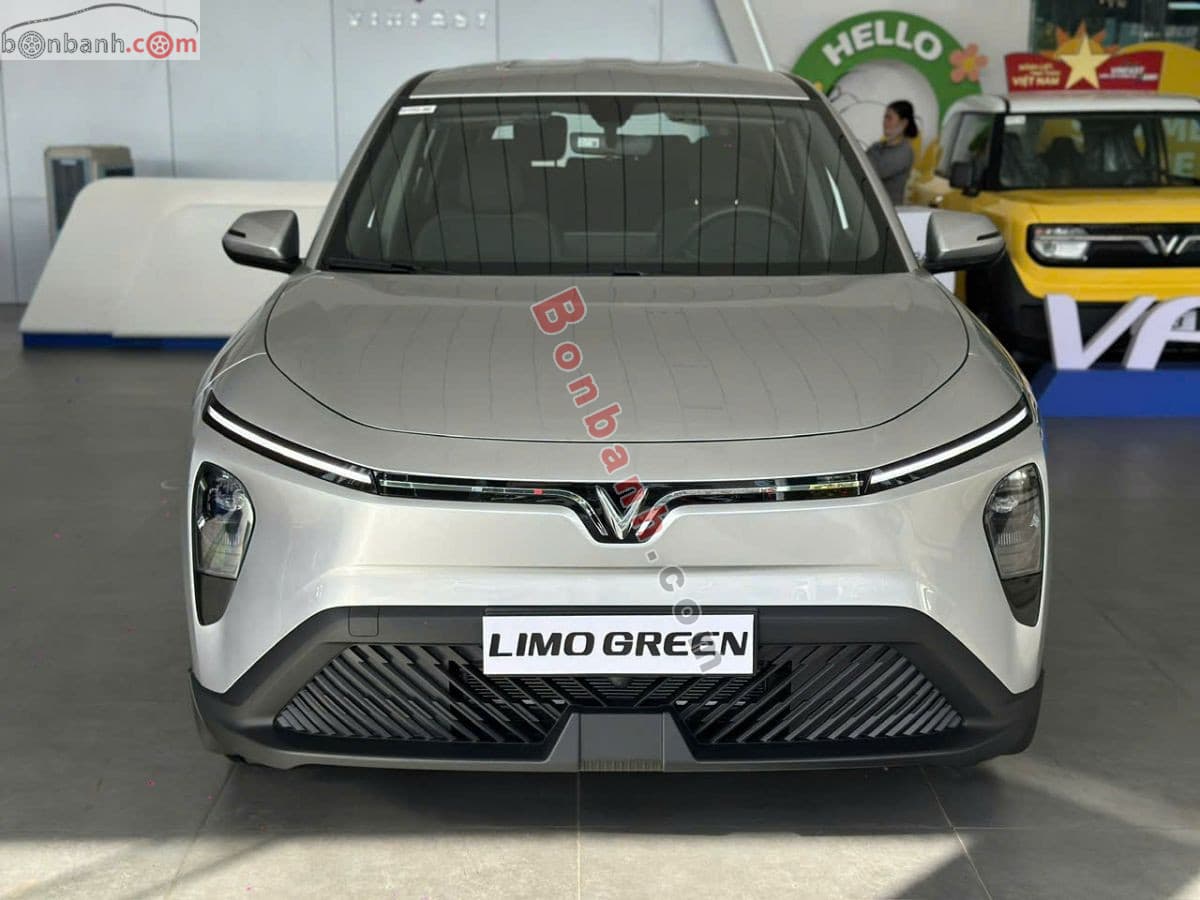 2026 VinFast Limo Green AT