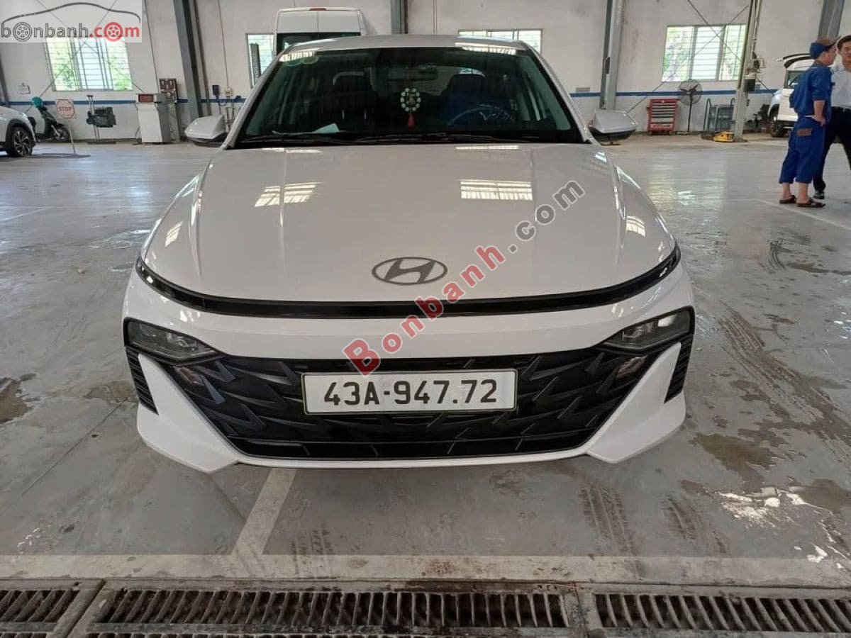 2025 Hyundai Accent 1.5 MT