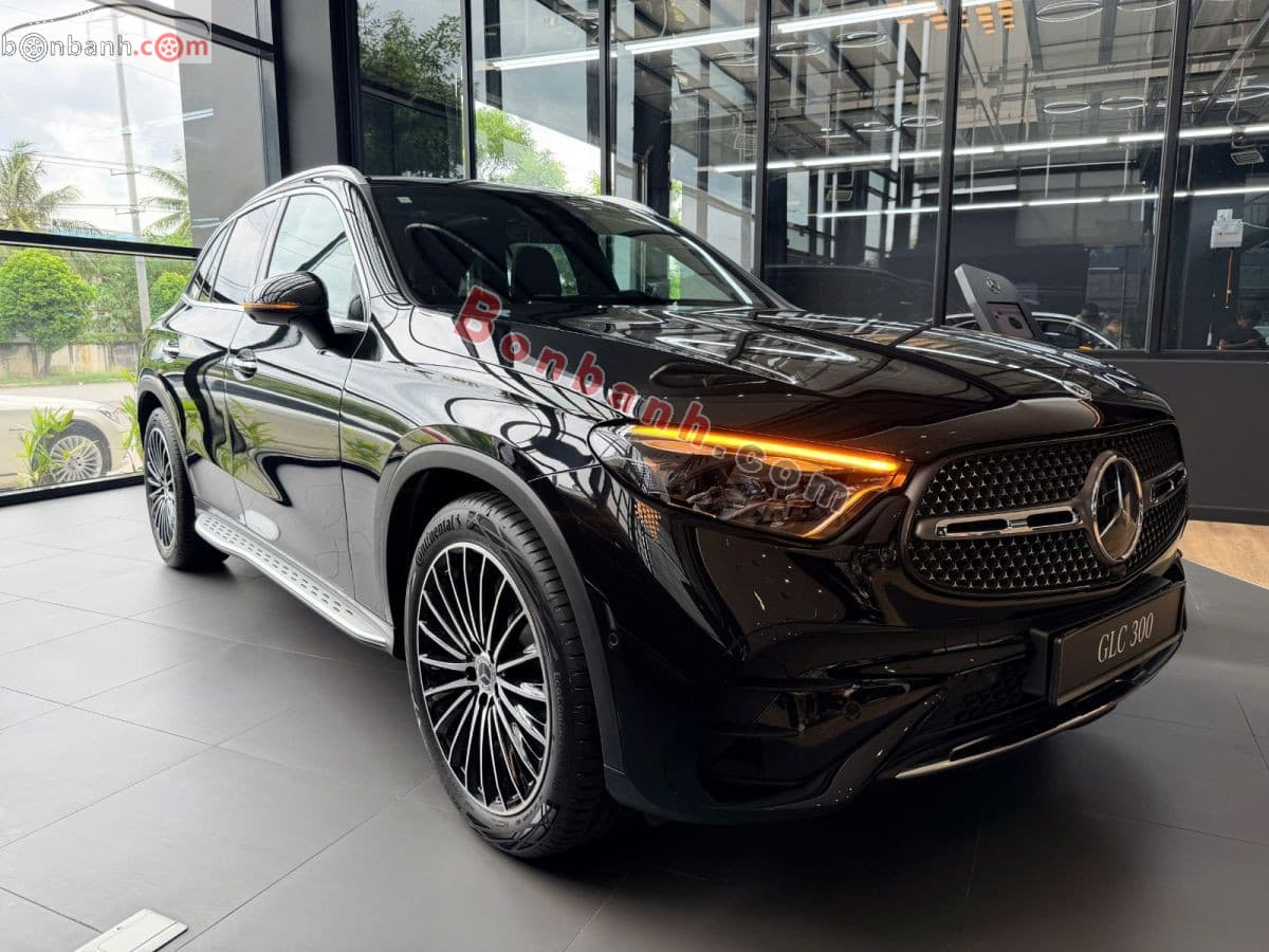 2026 Mercedes-Benz GLC 300 4Matic