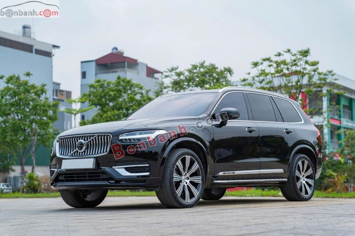 2021 Volvo XC90 Recharge T8 AWD - Image 1