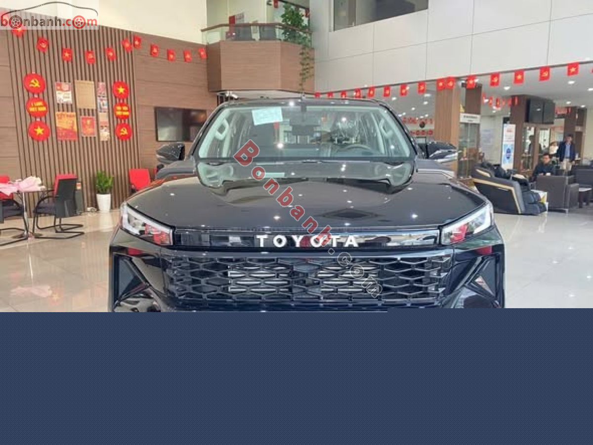 2026 Toyota Hilux Pro 2.8L 4x2 AT - Image 1