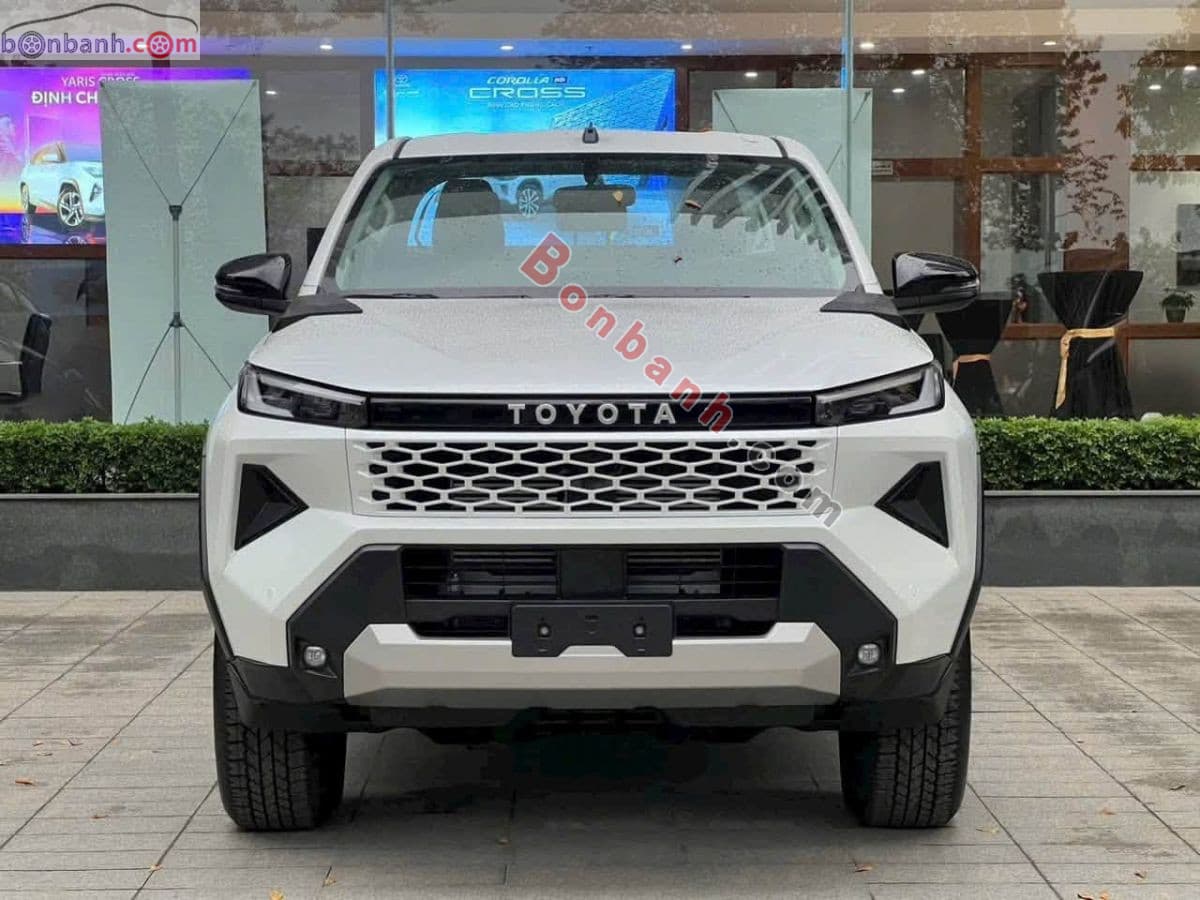2026 Toyota Hilux Pro 2.8L 4x2 AT
