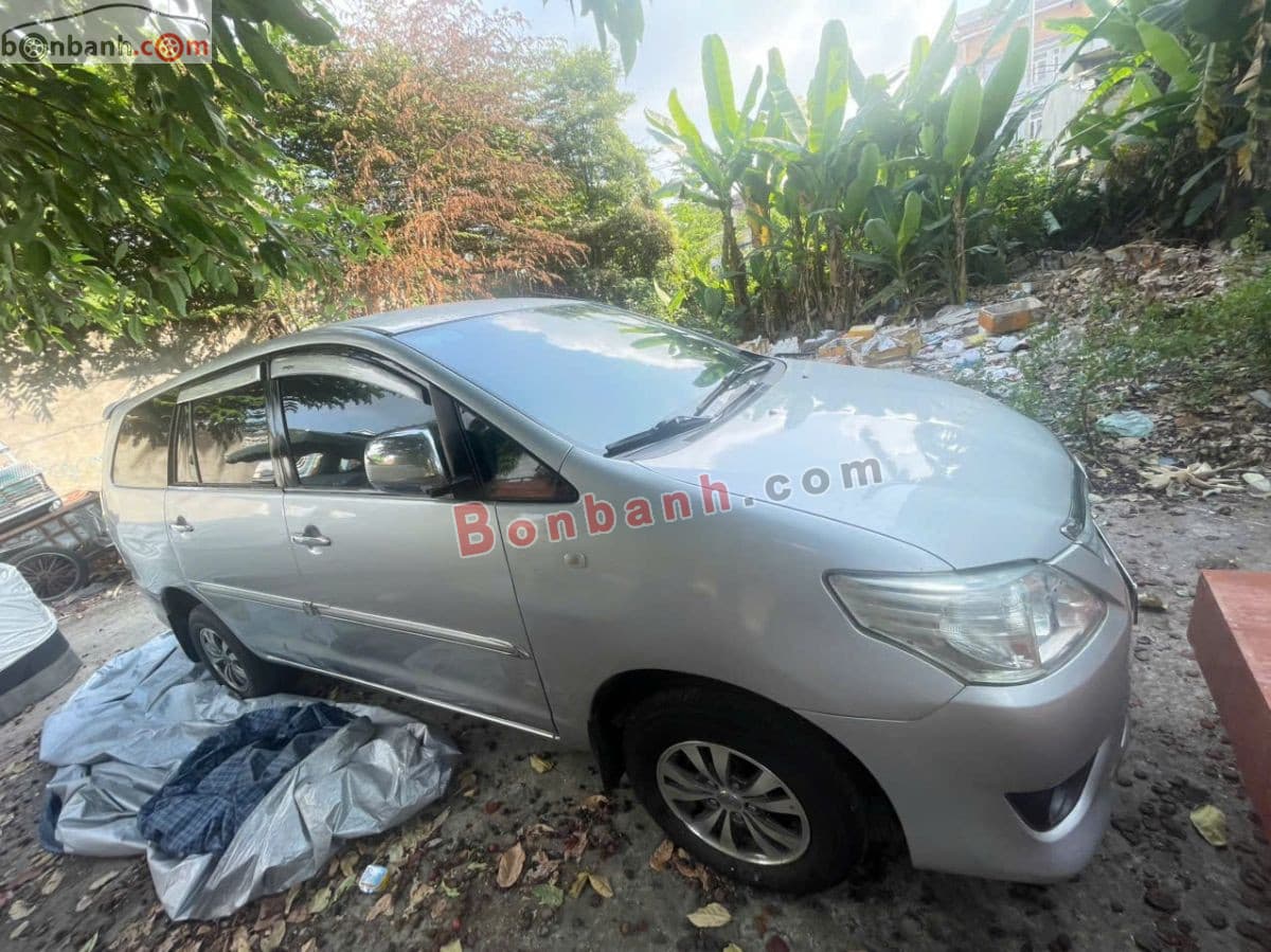 2012 Toyota Innova 2.0E
