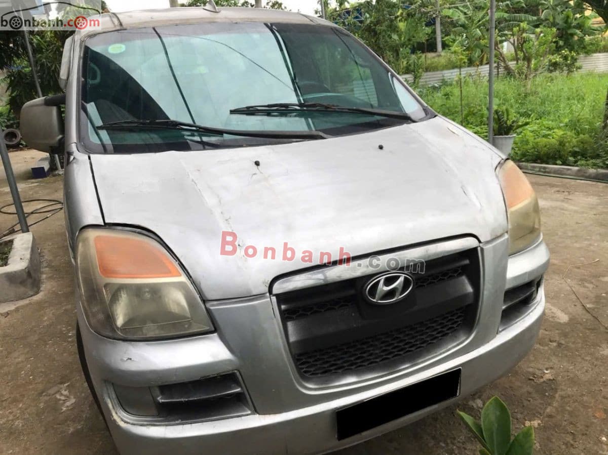 2004 Hyundai Starex 2.5 AT
