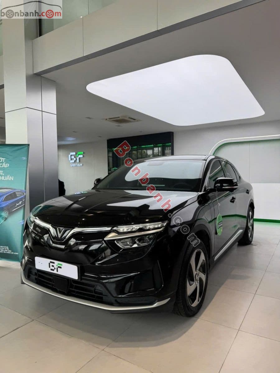 2024 VinFast VF8 S