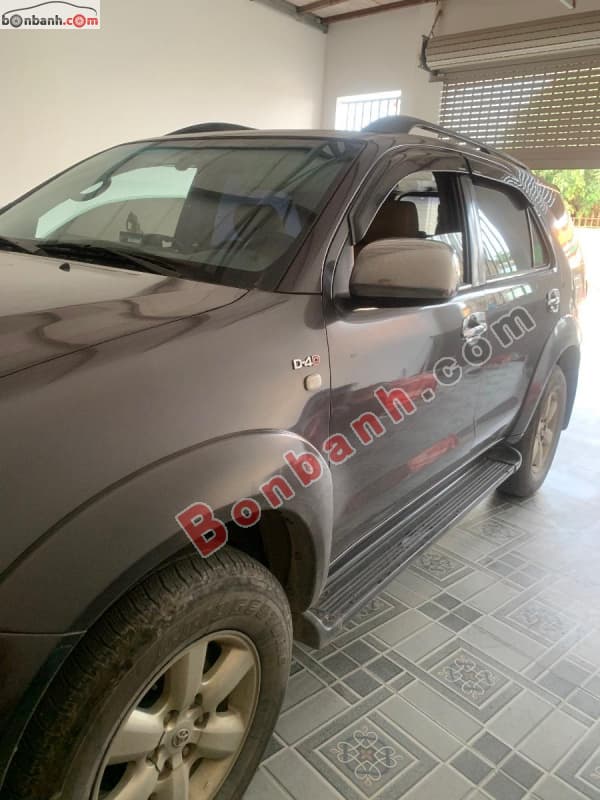 2010 Toyota Fortuner 2.5G