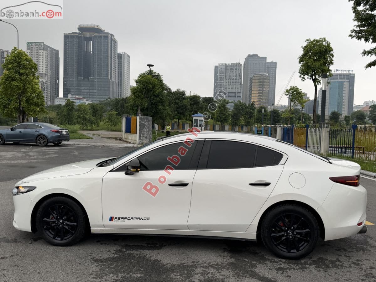 2021 Mazda 3 1.5L Luxury