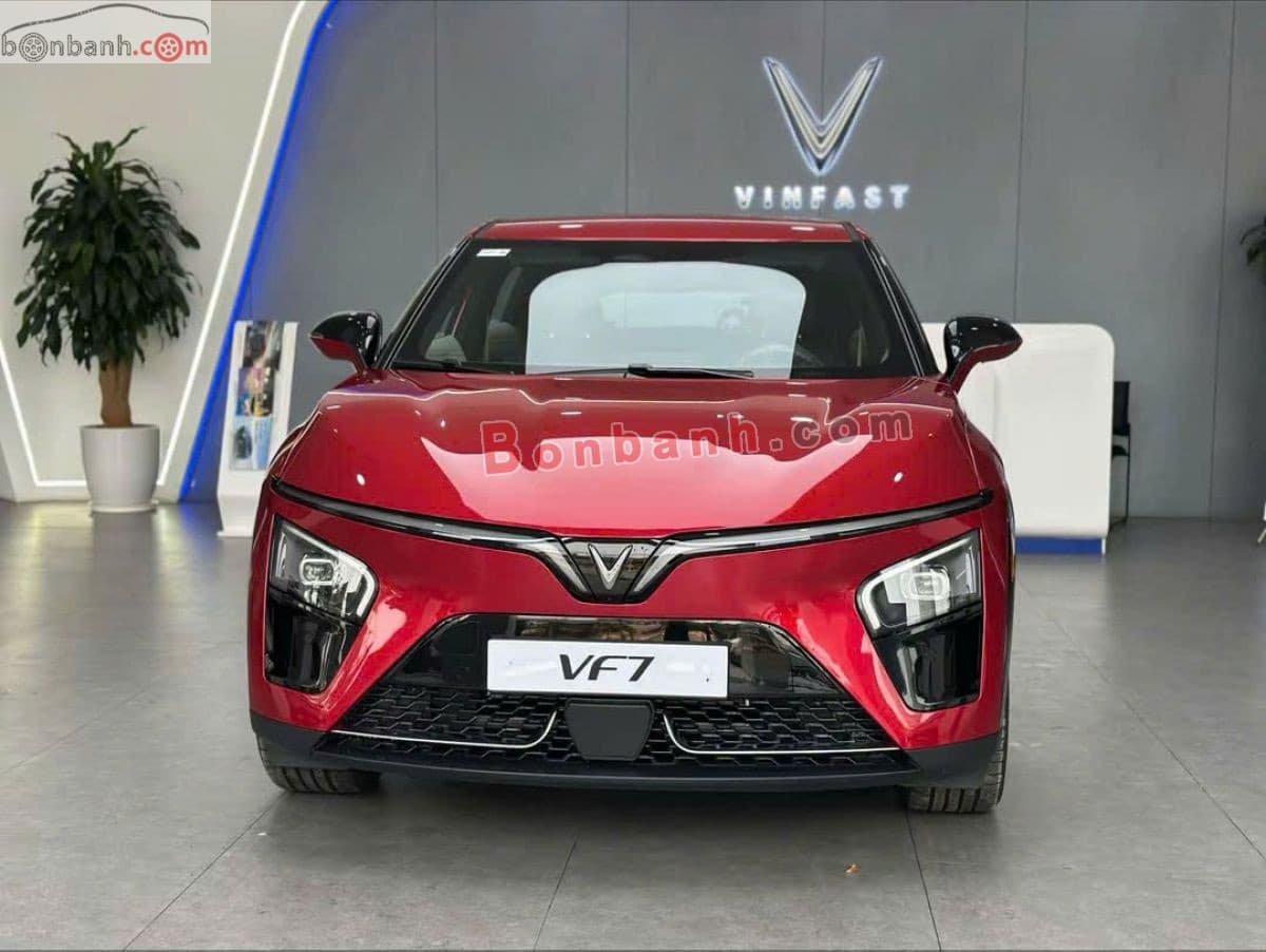 2026 VinFast VF7 Plus