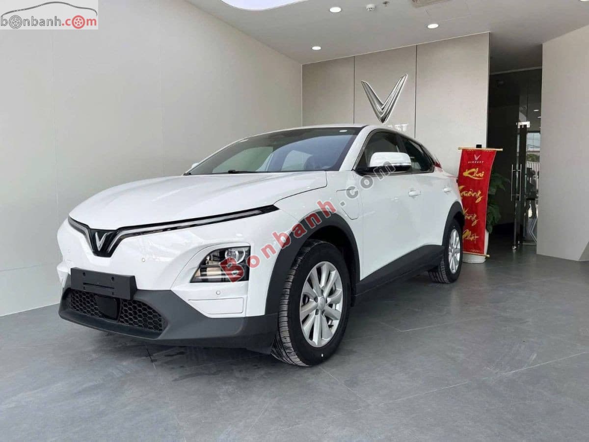 2026 VinFast VF6 Eco