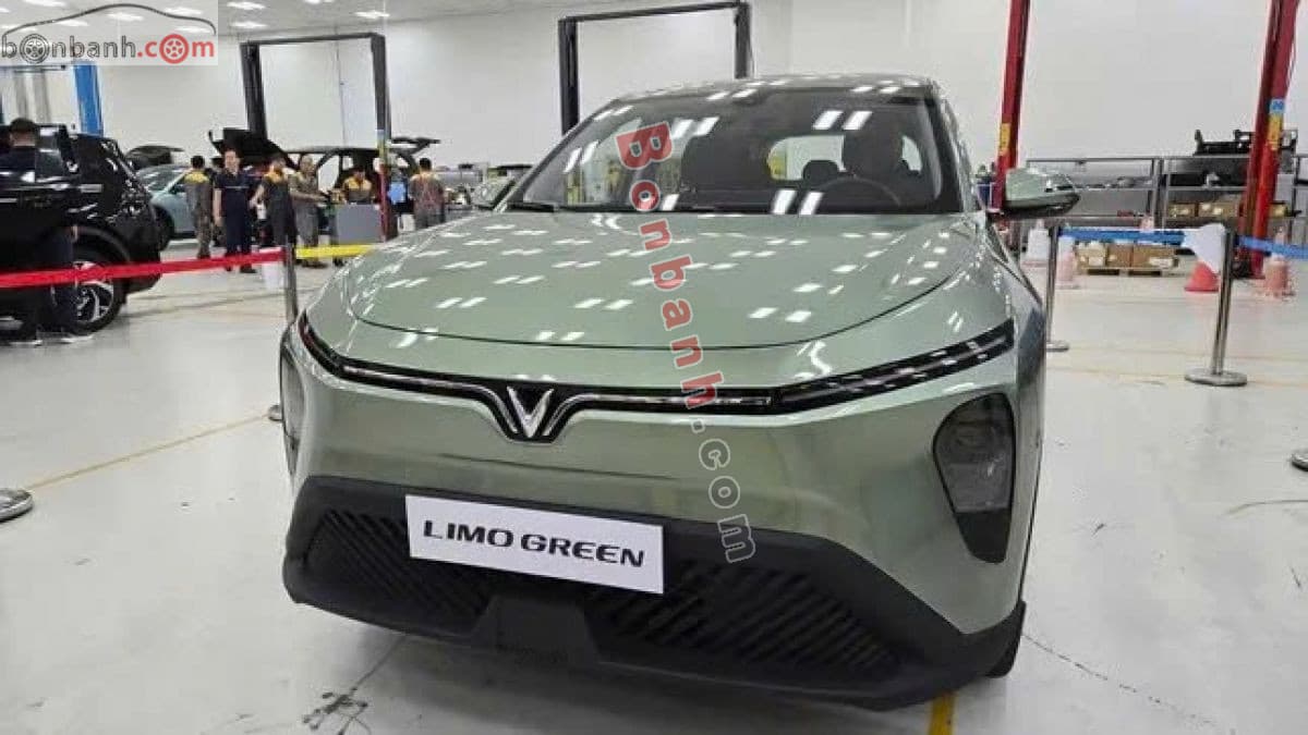 2026 VinFast Limo Green AT