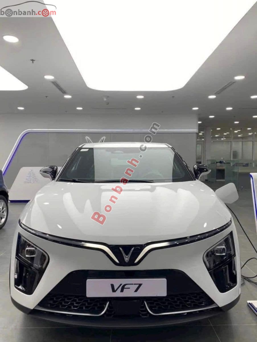2026 VinFast VF7 Plus