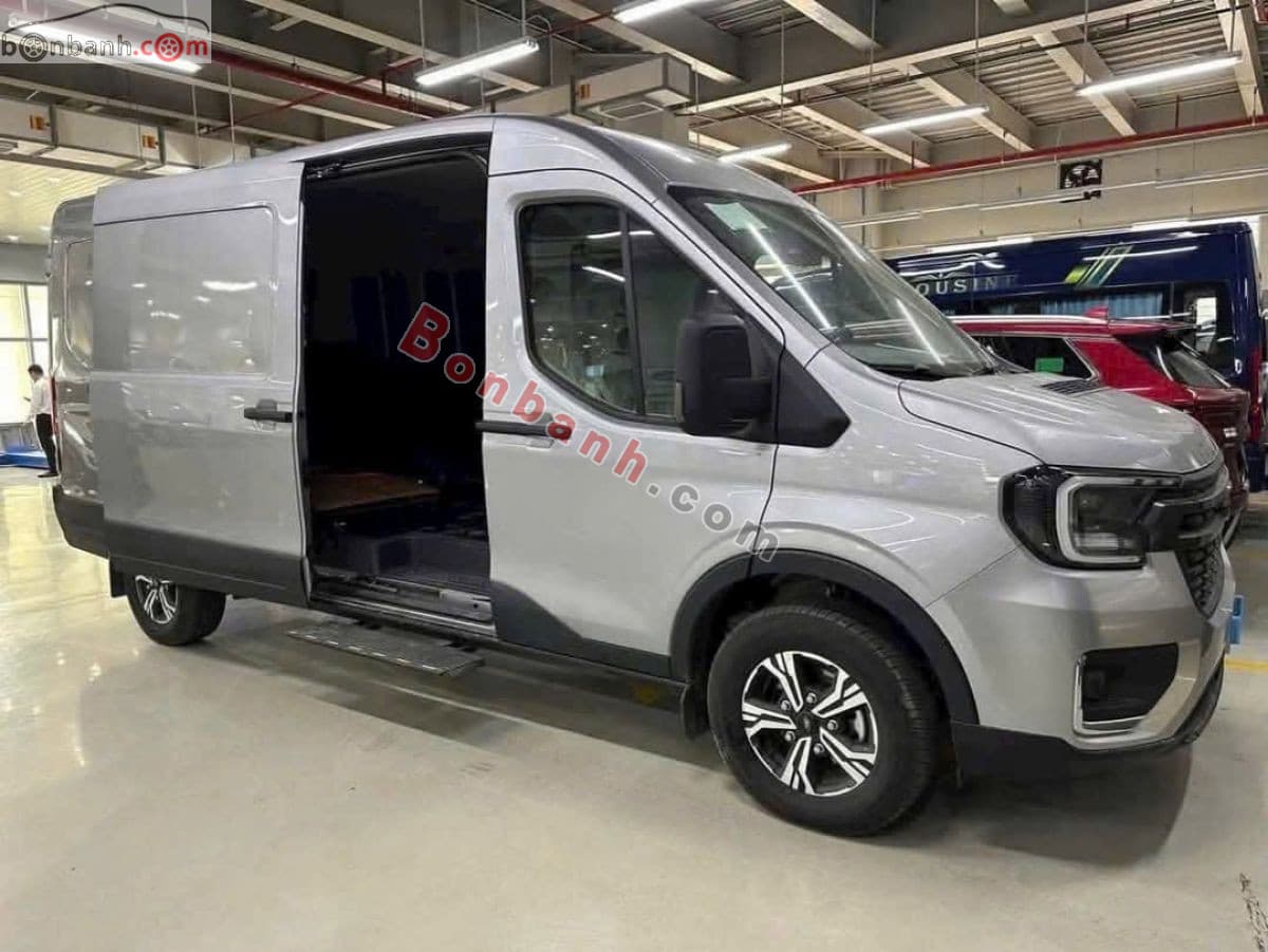 2025 Ford Transit Van