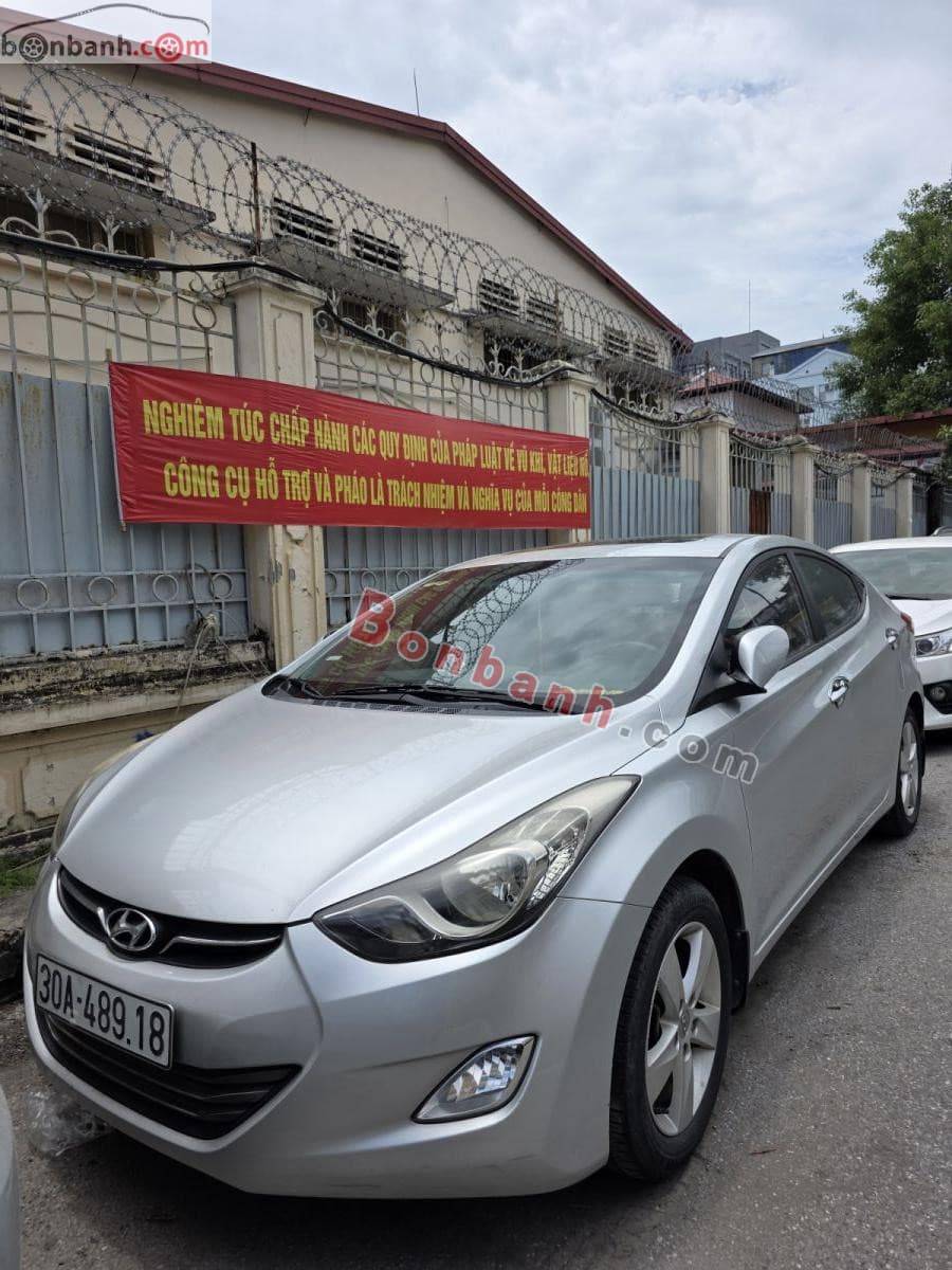 2013 Hyundai Elantra 1.8 AT