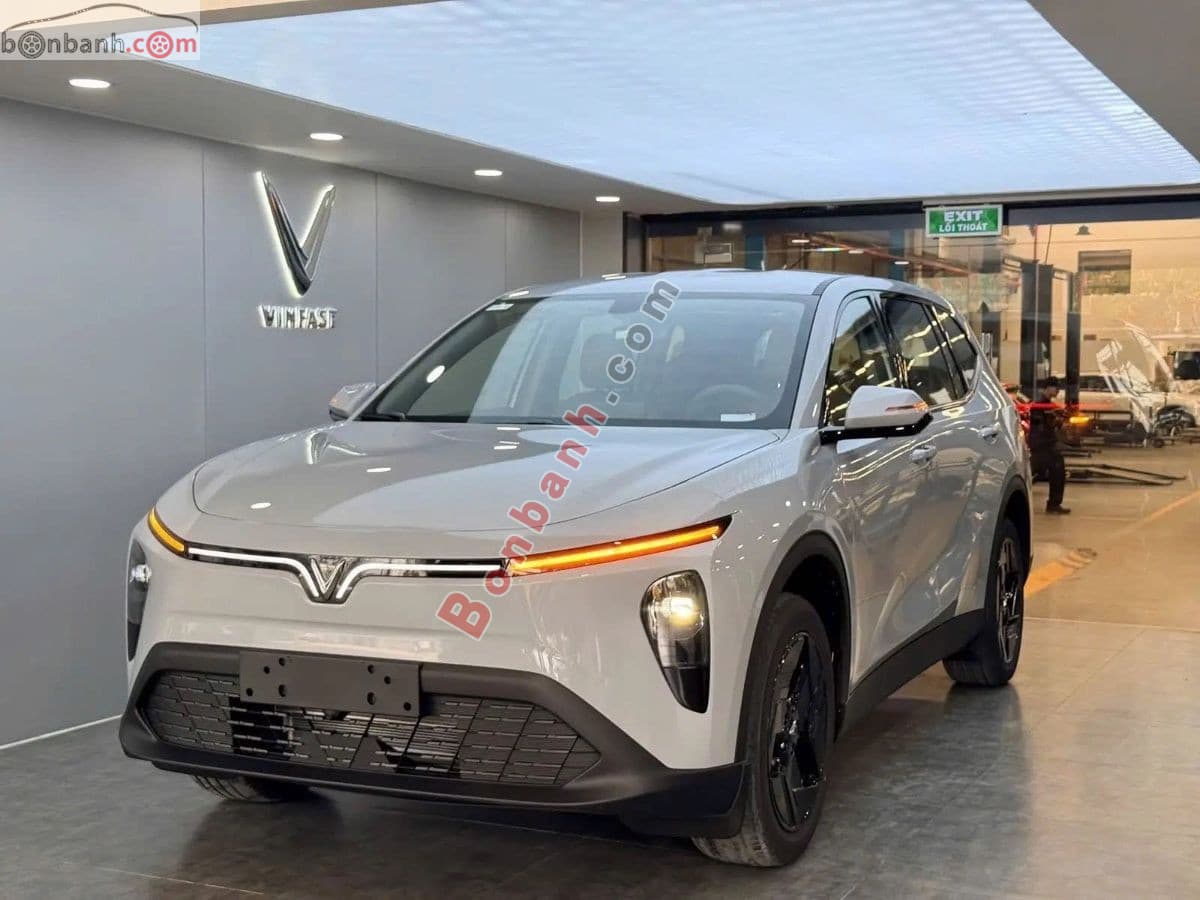 2026 VinFast VF MPV 7 AT