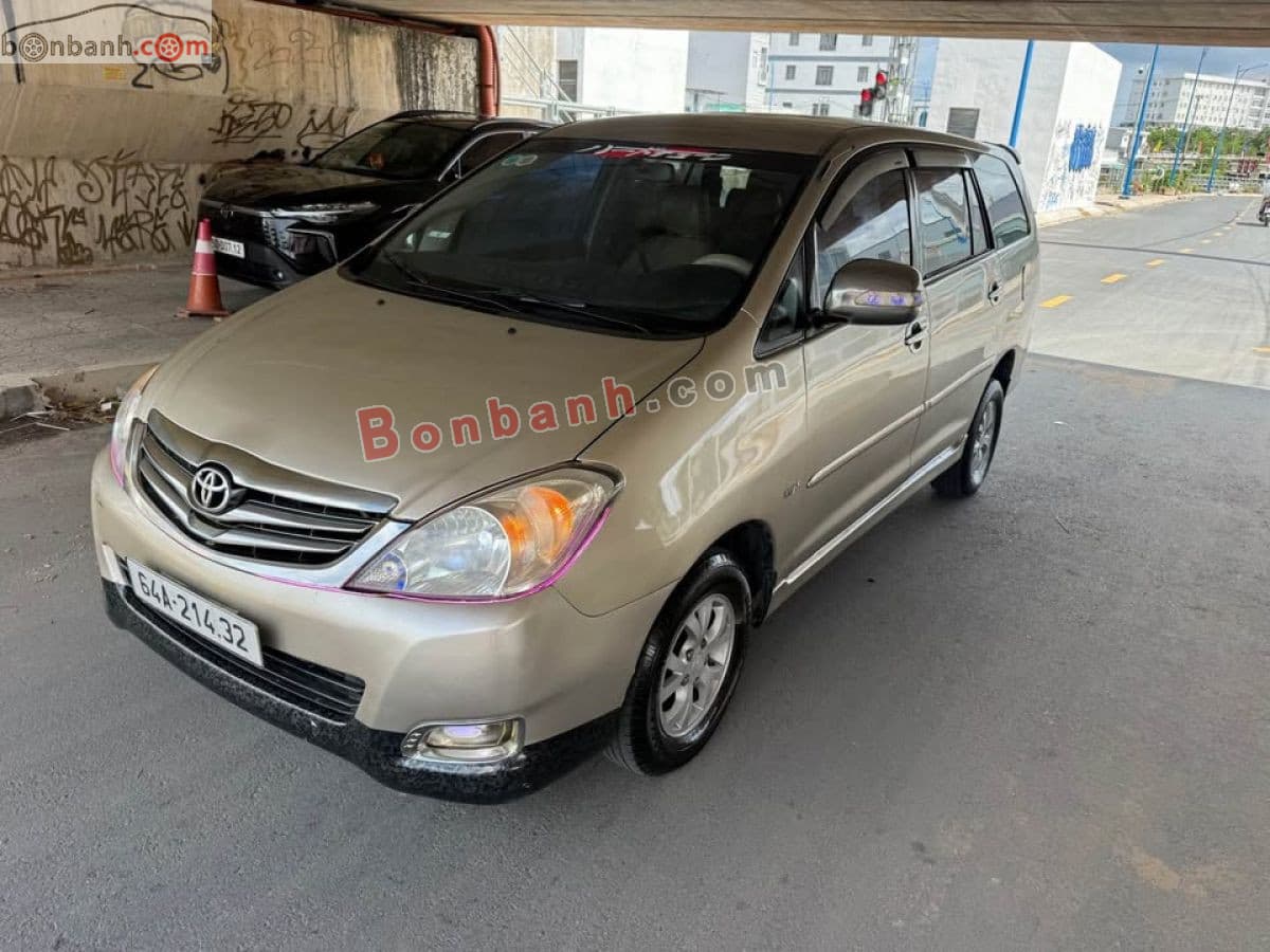 2007 Toyota Innova J