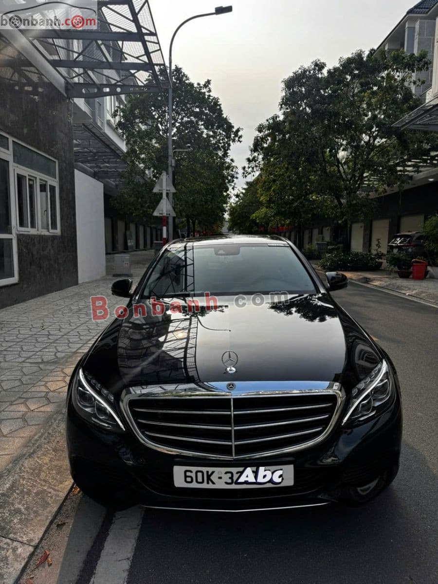 2017 Mercedes-Benz C class C250 Exclusive - Image 1