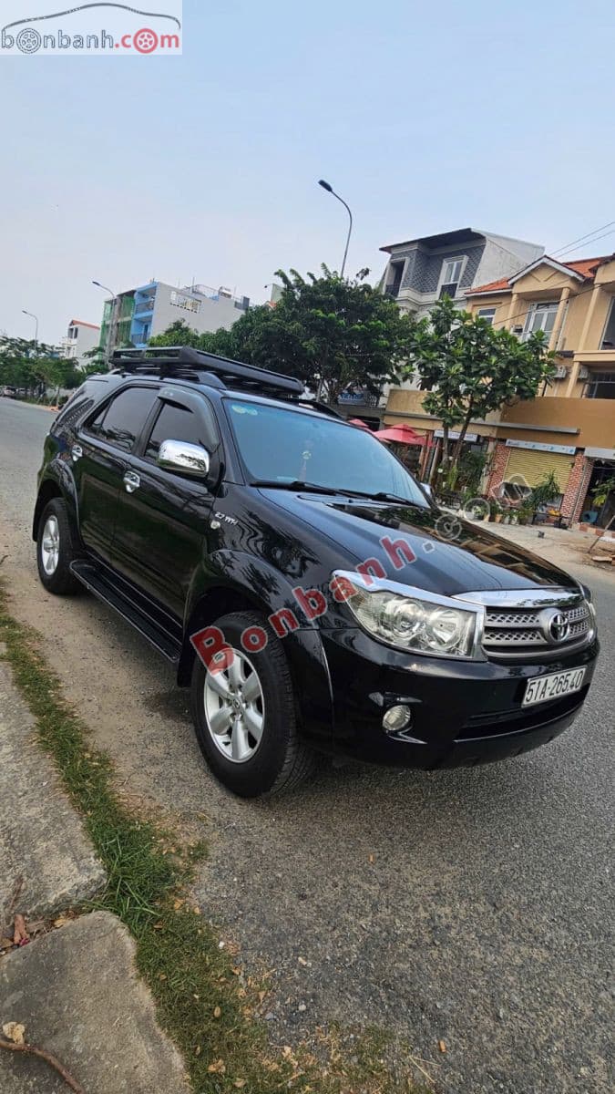 2010 Toyota Fortuner 2.7V 4x4 AT - Image 1