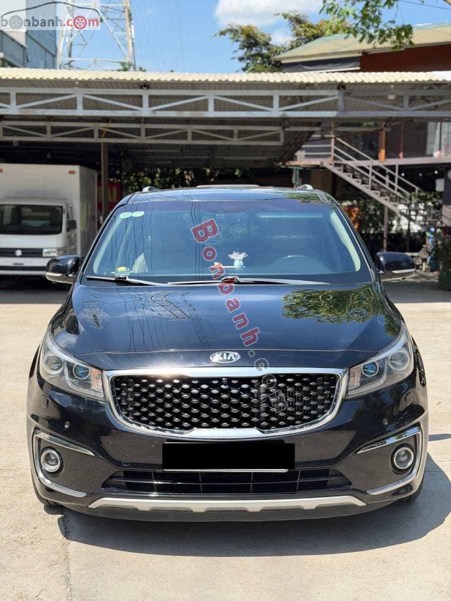 2017 Kia Sedona 2.2L DATH - Image 1