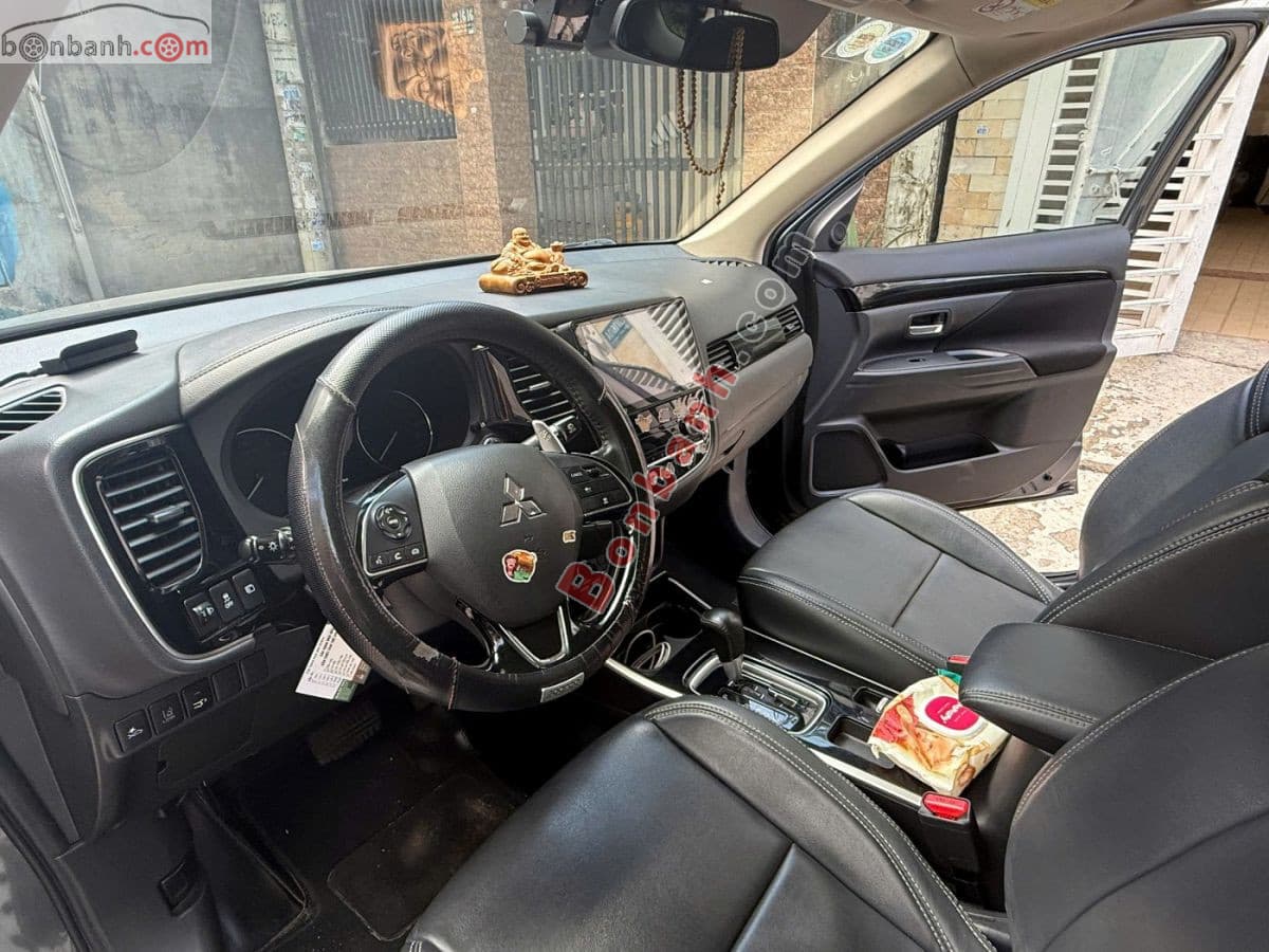 2020 Mitsubishi Outlander 2.0 CVT - ảnh nhỏ 6