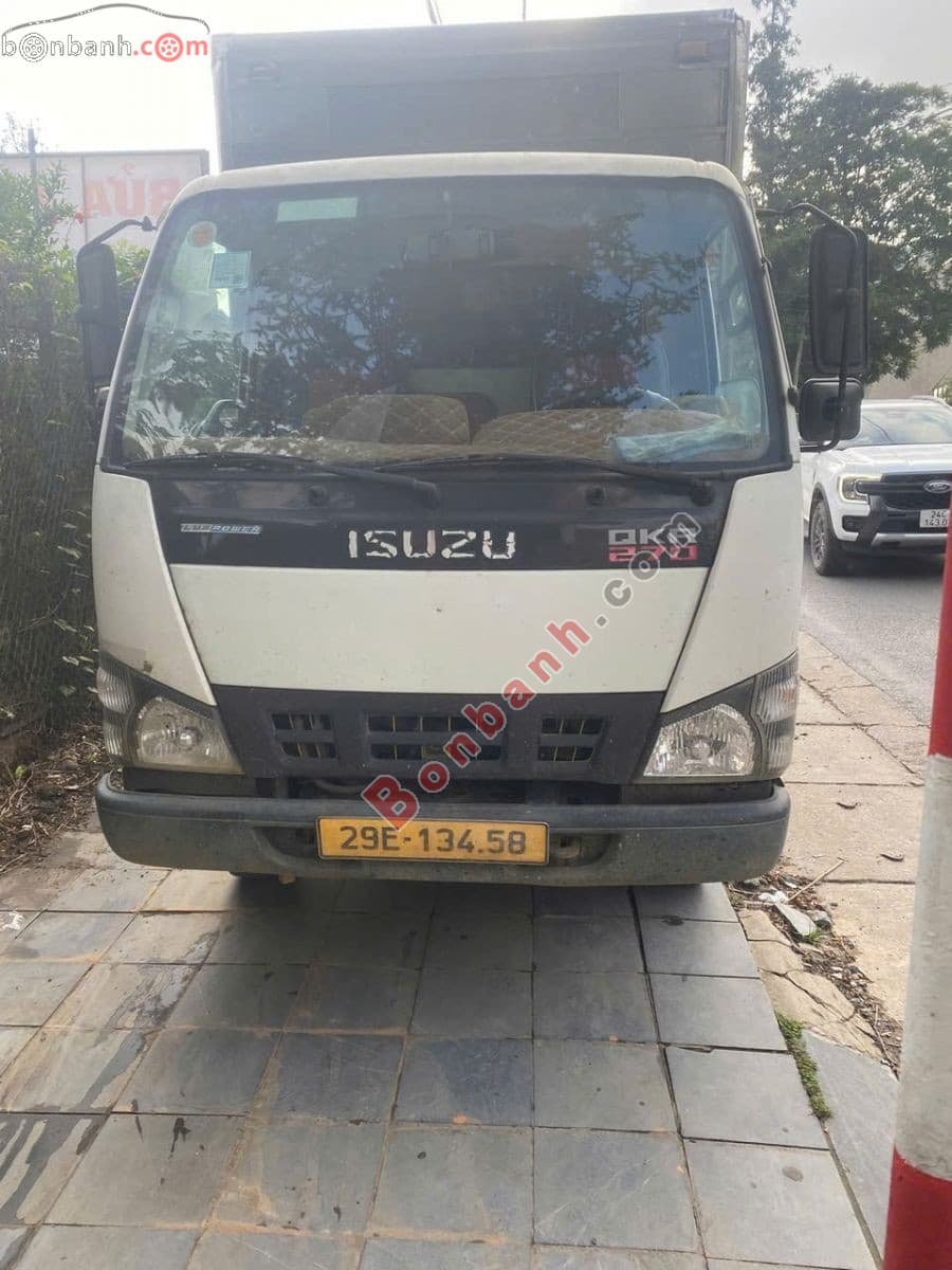 2019 Isuzu QKR QLR77FE4 Thùng Kín