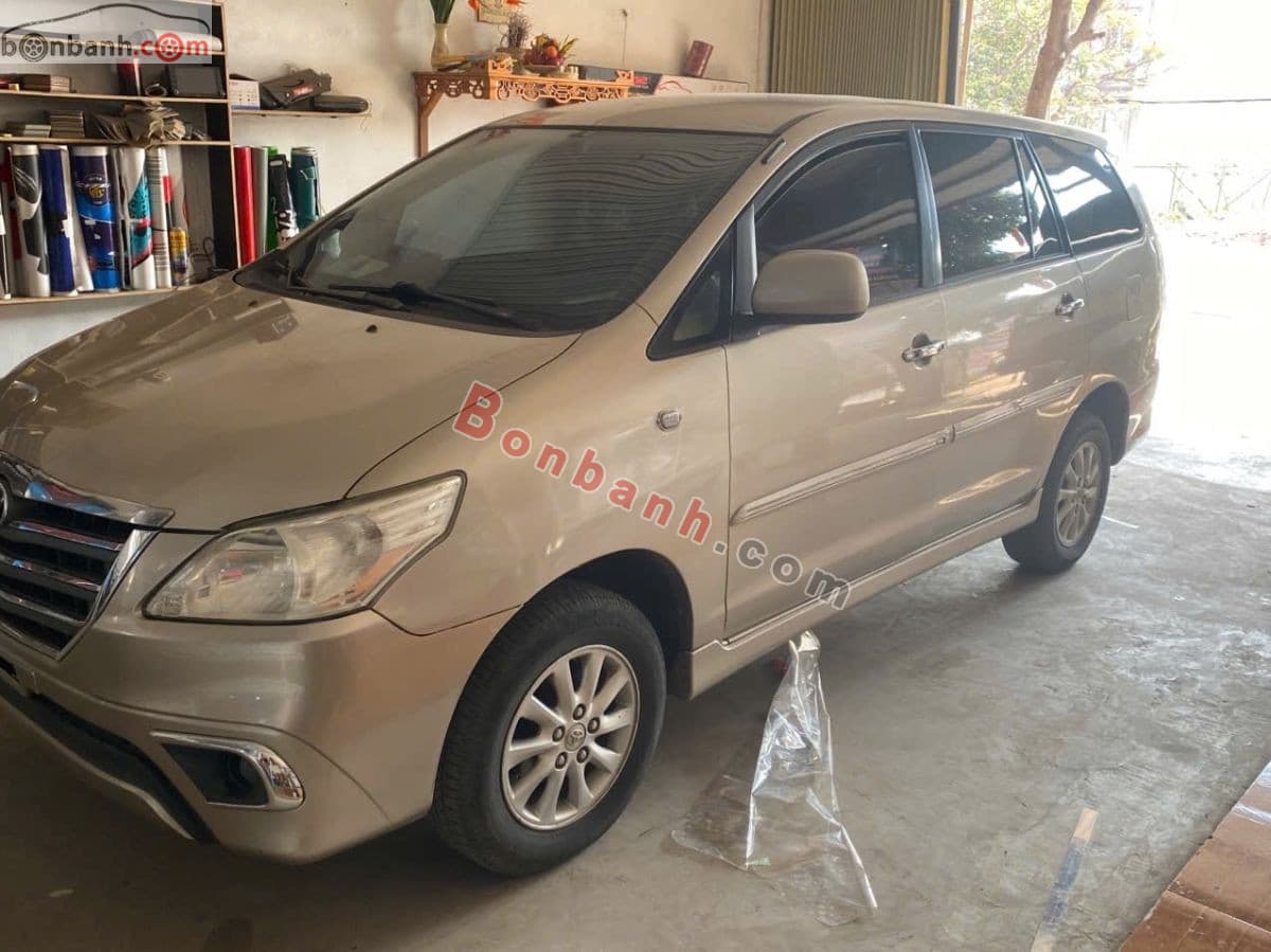 2012 Toyota Innova 2.0G