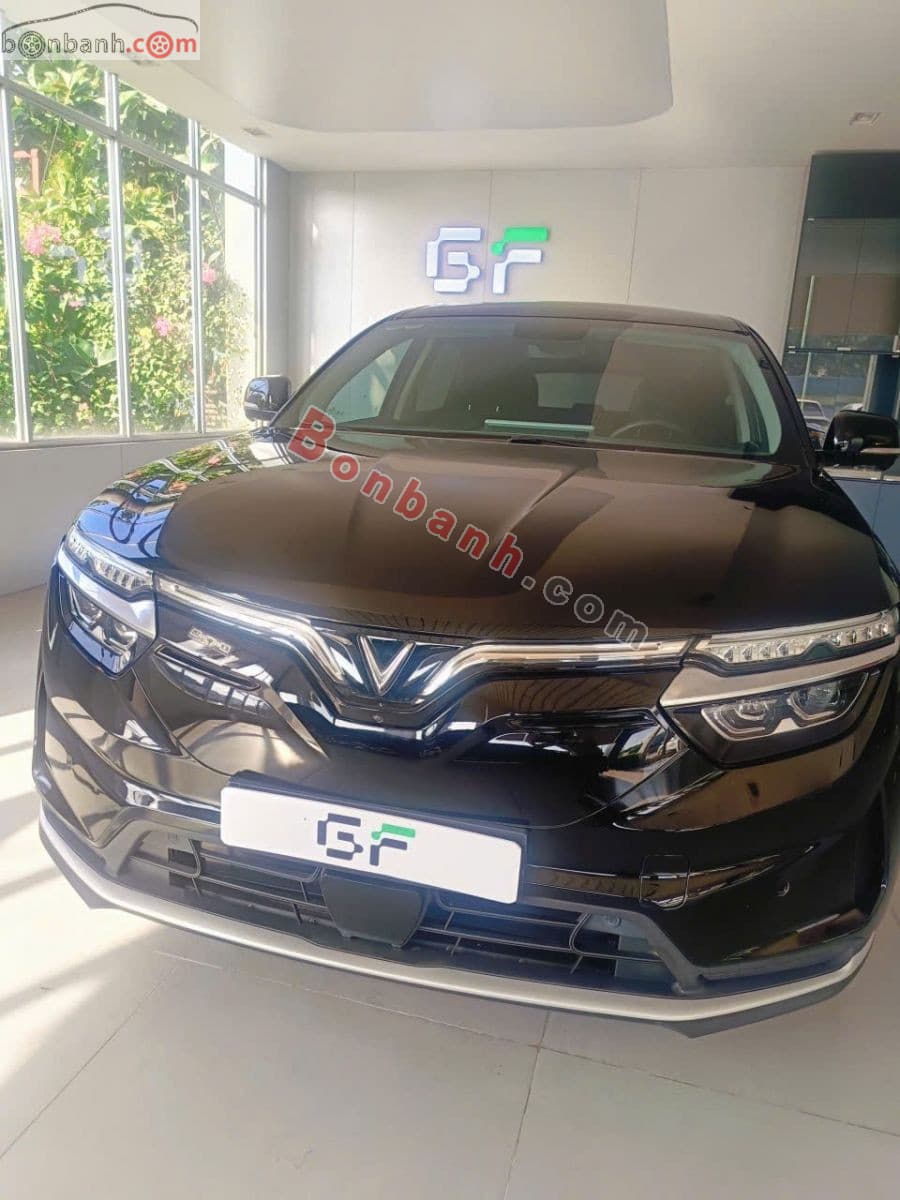 2024 VinFast VF8 S