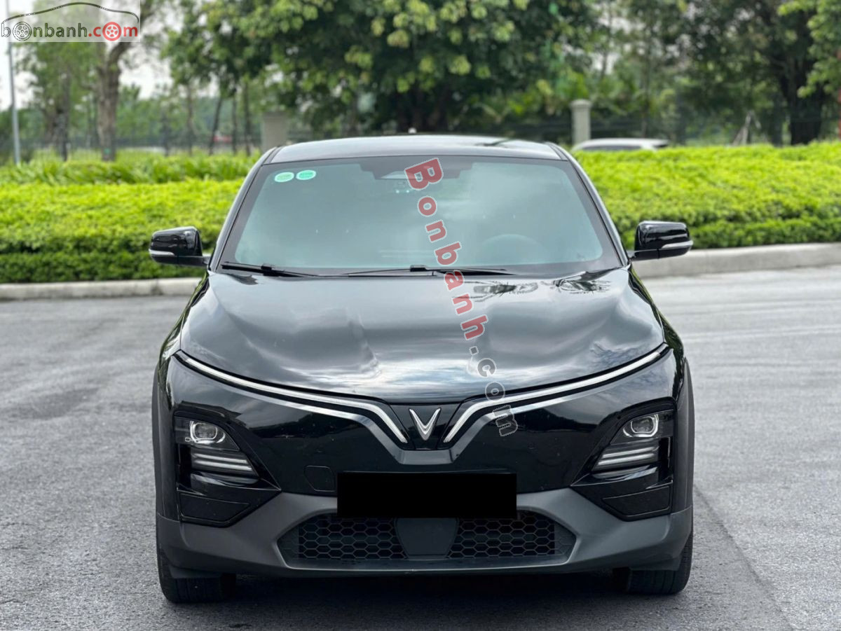 2025 VinFast VF6 Eco
