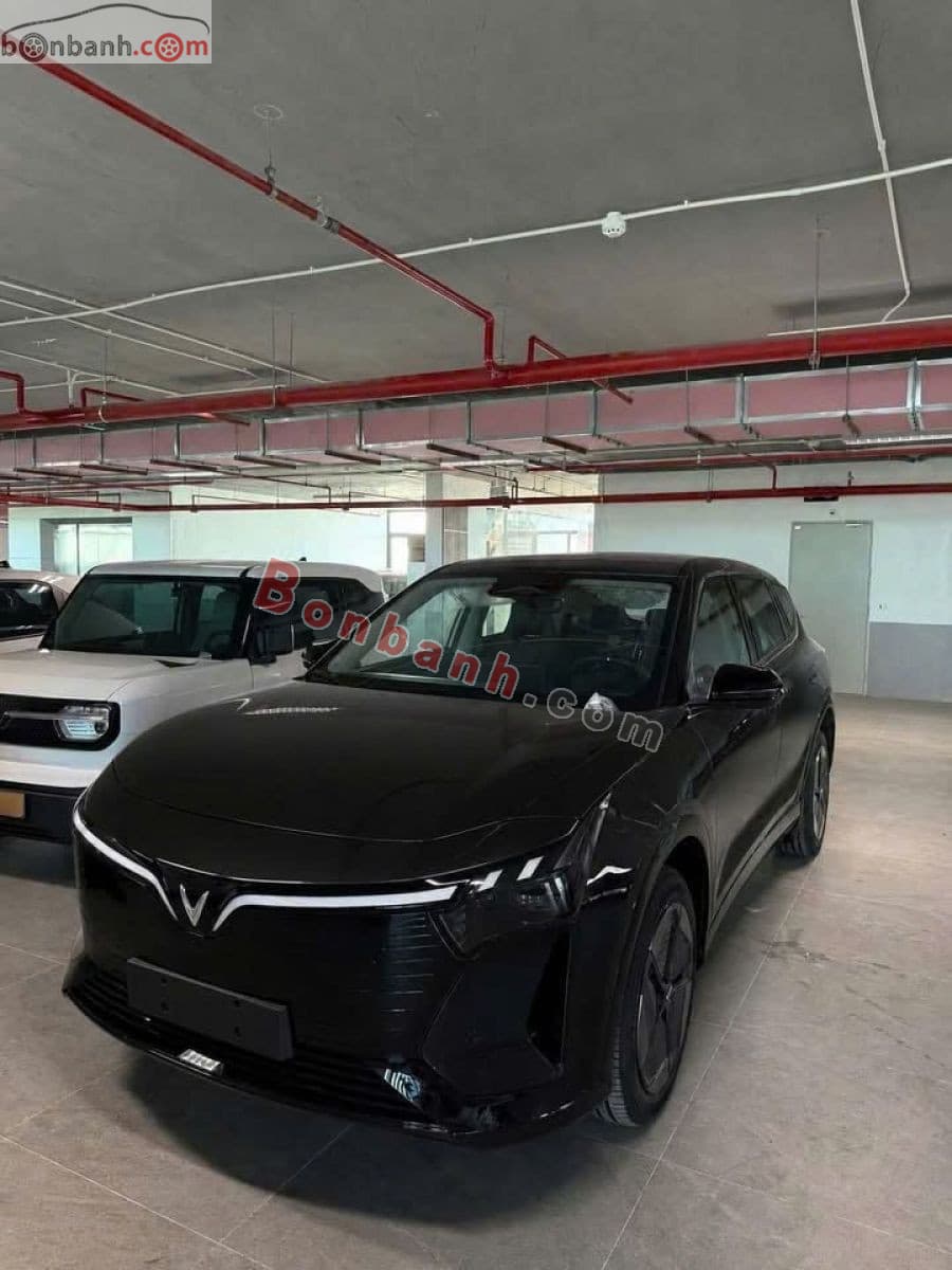 2026 VinFast VF8 Plus