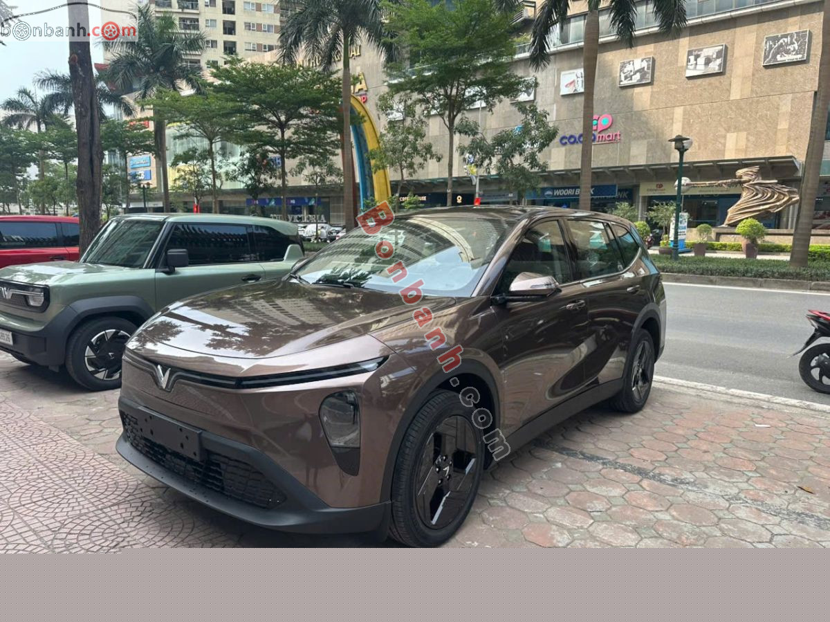 2026 VinFast VF MPV 7 AT - Image 1