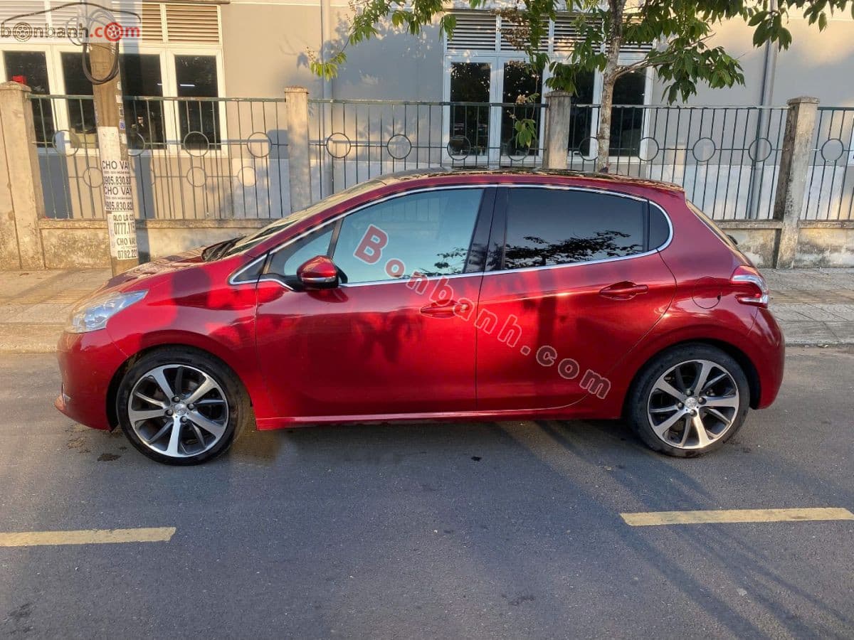 2013 Peugeot 208 1.6 AT