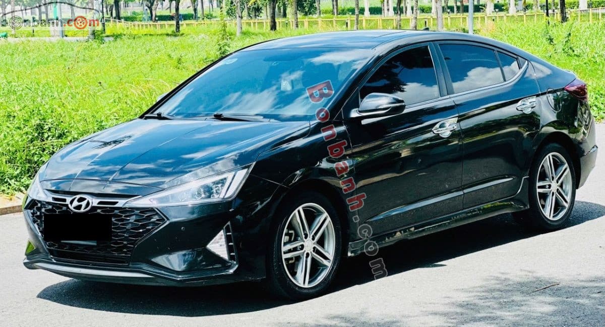 2019 Hyundai Elantra Sport 1.6 AT
